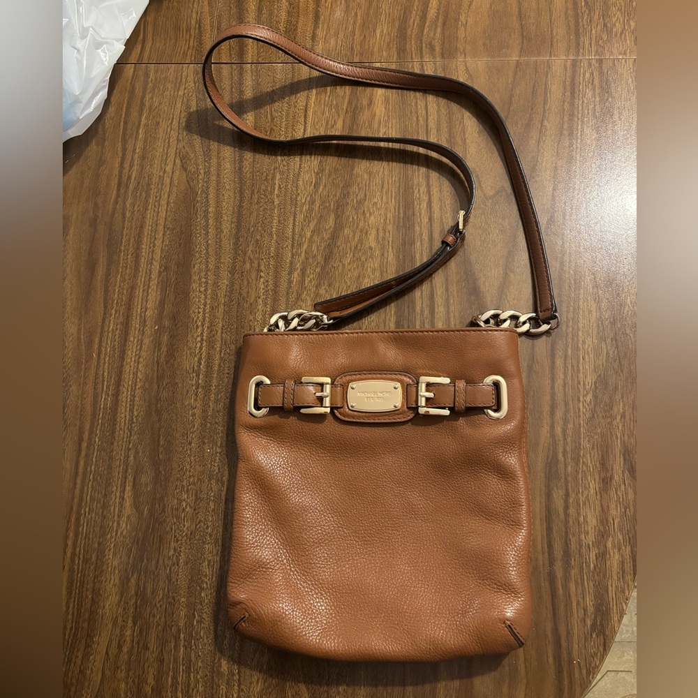 Michael Kors. Crossbody Bag.
